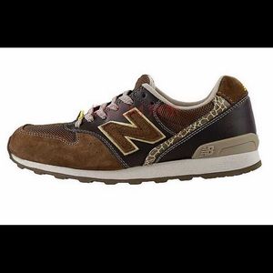 New Balance 996 Womens